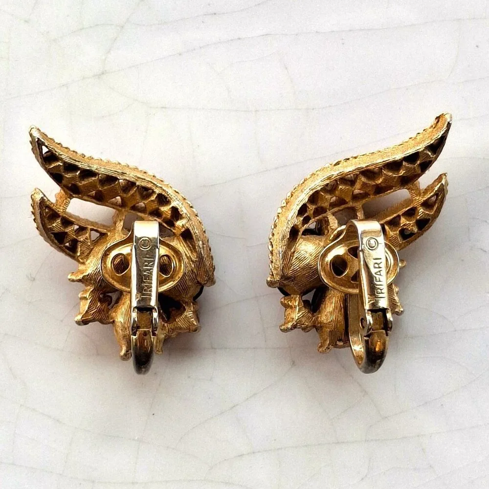Crown Trifari vintage crown
